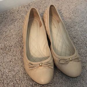 Adorable Cole Haan Quilted Wedges size 9